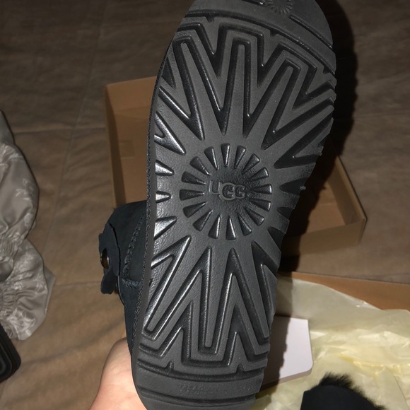 Uggs boots - Picture 3 of 3